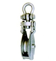Snatch Block with Swivel Shackle